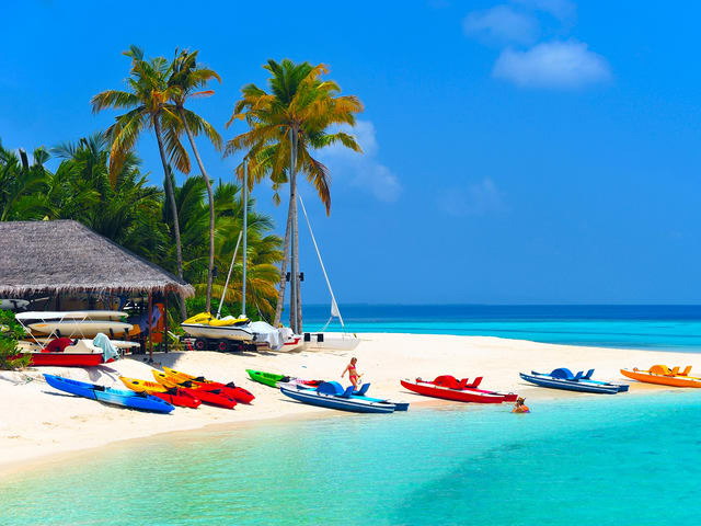 Deluxe Beach Front Room